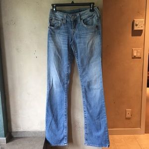 Light blue wash jeans